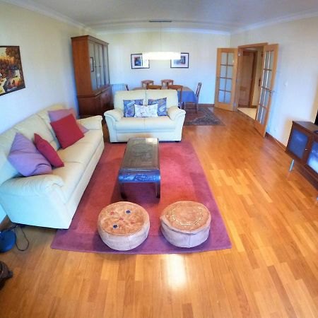 Lisbon 2 Bedroom Apartment With Balcony In アルジェース エクステリア 写真