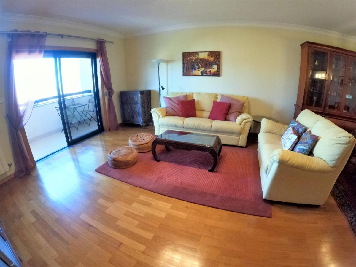 Lisbon 2 Bedroom Apartment With Balcony In アルジェース エクステリア 写真