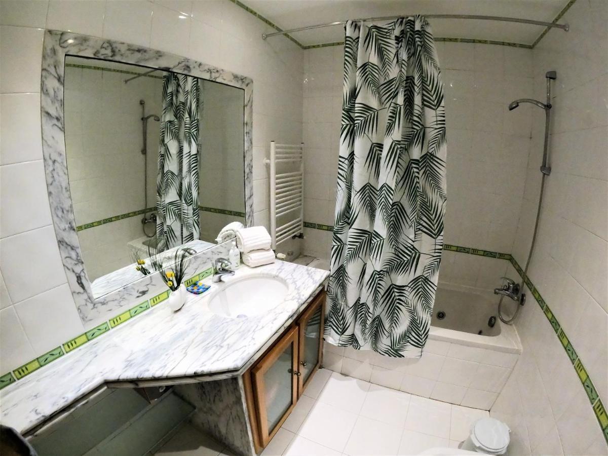 Lisbon 2 Bedroom Apartment With Balcony In アルジェース エクステリア 写真