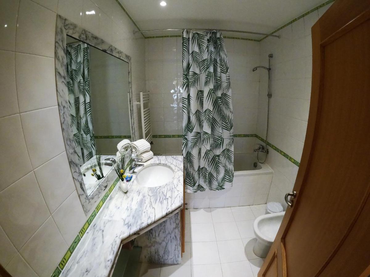 Lisbon 2 Bedroom Apartment With Balcony In アルジェース エクステリア 写真